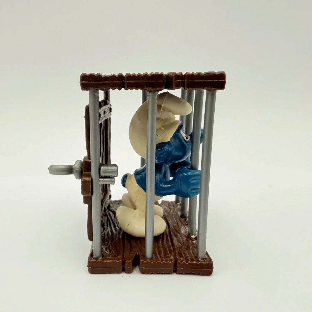 Vintage 1980 Schleich Peyo Smurf in Cage PVC Figure Toy Hong Kong 20113